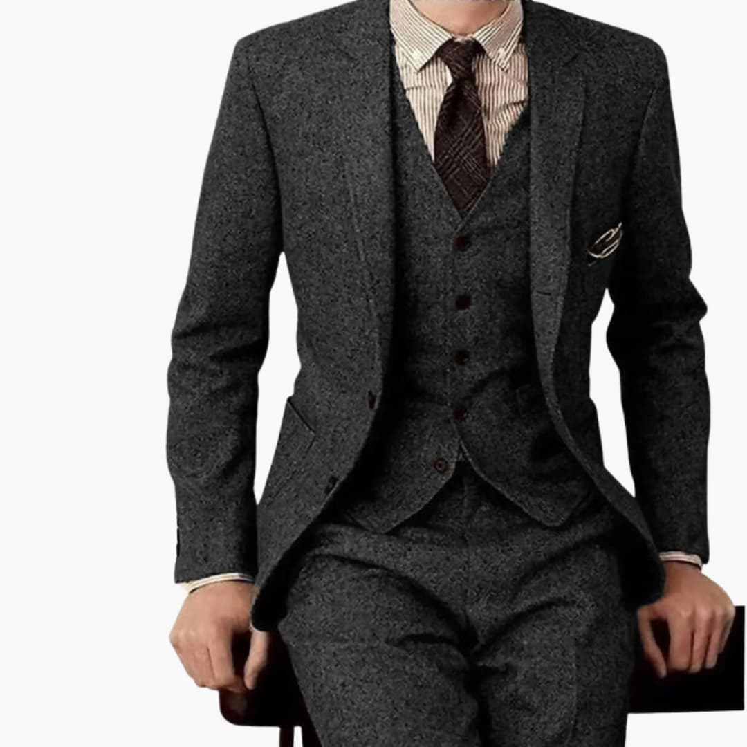 Men's Three-Piece Suit with Slim Fit Pants and Notch Lapel